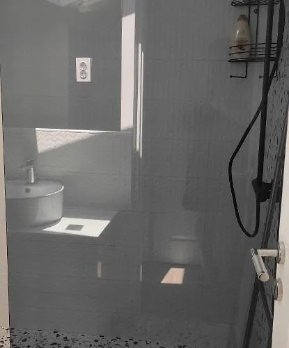 شقة Iva's Cosy Apartment, Sea View And Free Parking
