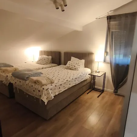 아파트 Iva's Cosy Apartment, Sea View And Free Parking