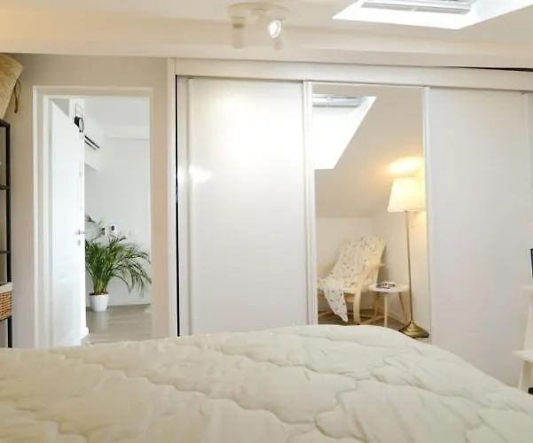 アパート Iva's Cosy Apartment, Sea View And Free Parking *