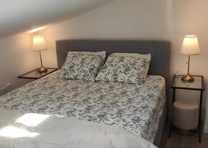 アパート Iva's Cosy Apartment, Sea View And Free Parking ザダル
